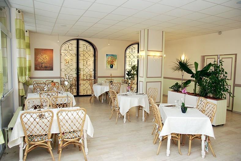 Le Chagny Hotel Chagny  Ngoại thất bức ảnh